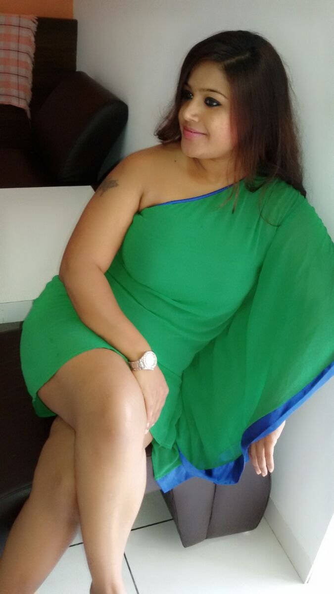 CALL GIRLS IN noida NCR@ 24X7 Available Sexy Russian And Indian Female Escort 98-99-5X93-777