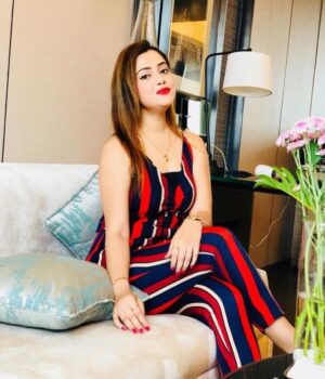 Call Girls in Kailash Colony (9958043915) Escorts Service in Delhi NCR